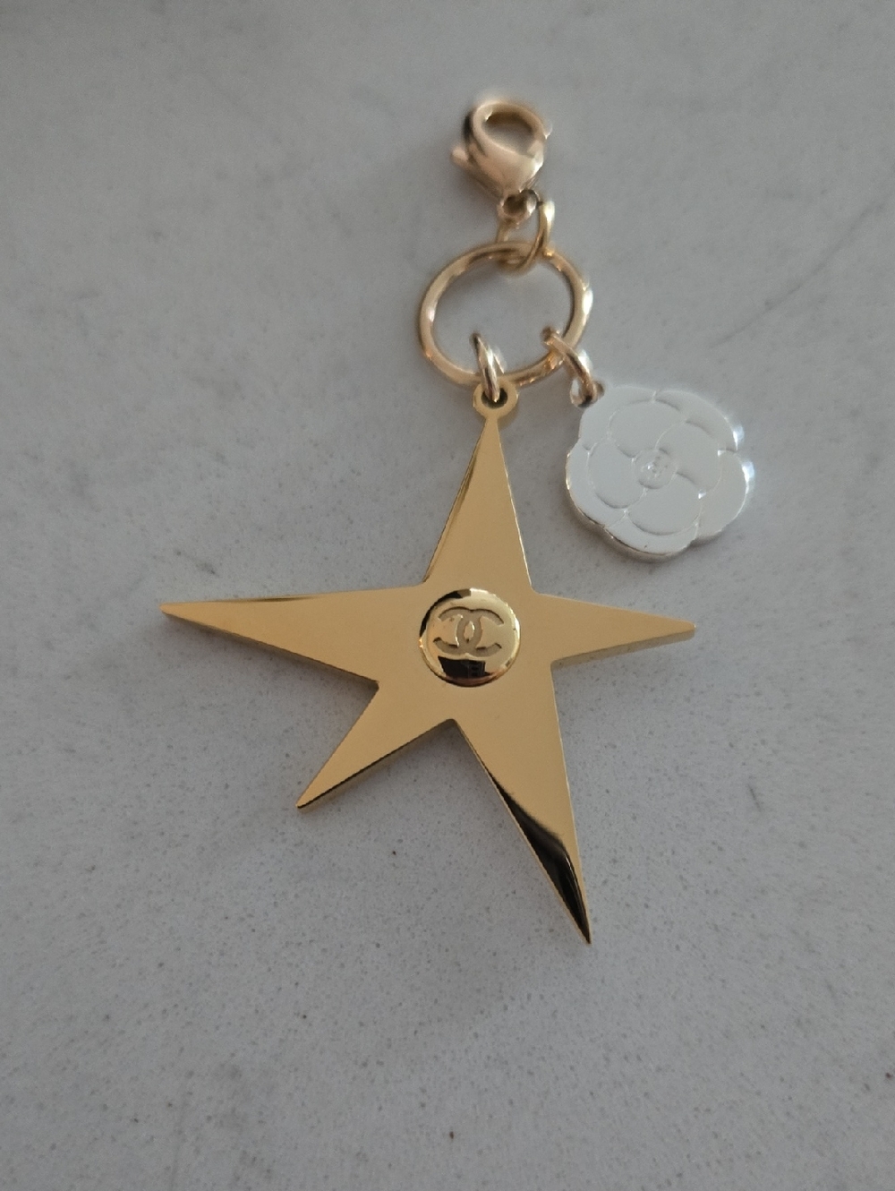 New CHANEL Charm Gold Star & Silver Camellia CC W/ Clasp Limited Edition